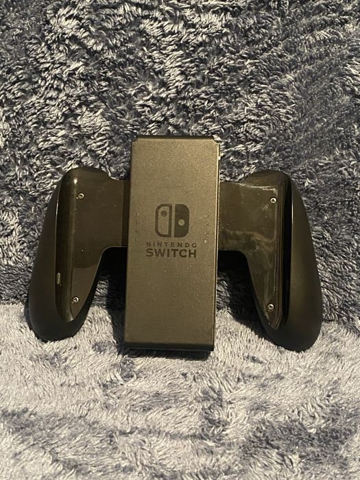 Nintendo Switch grip.