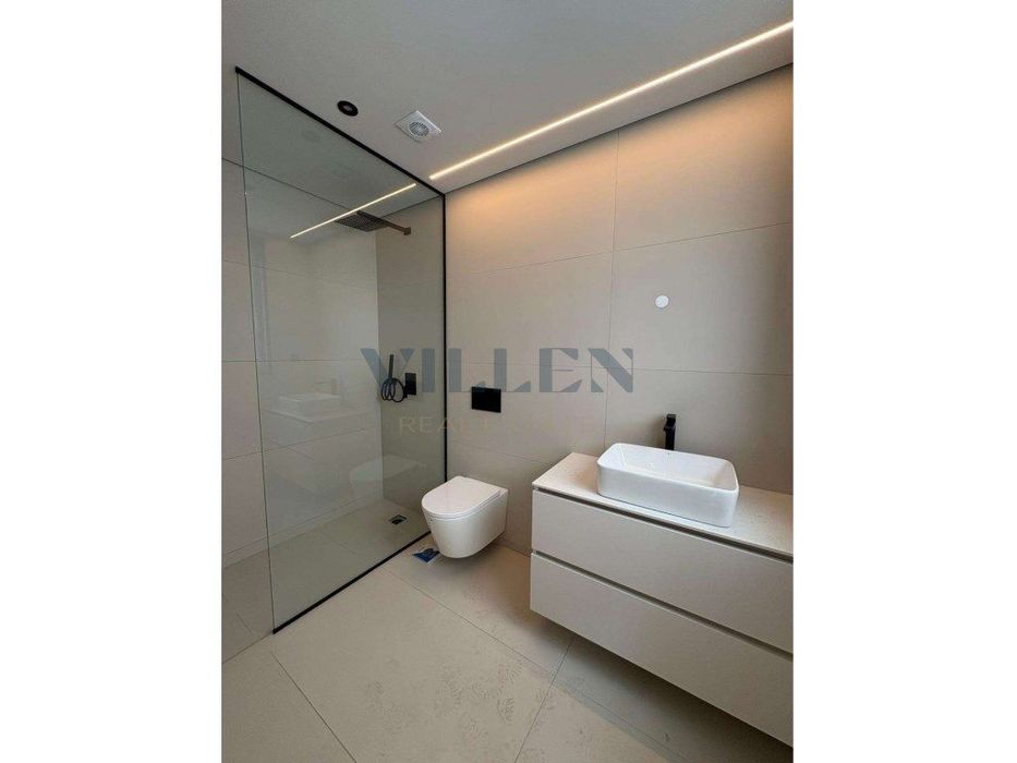 Apartamento T2 | Edifício Bismark