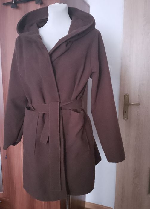 Płaszczyk flauszowy jesienny z kapturem