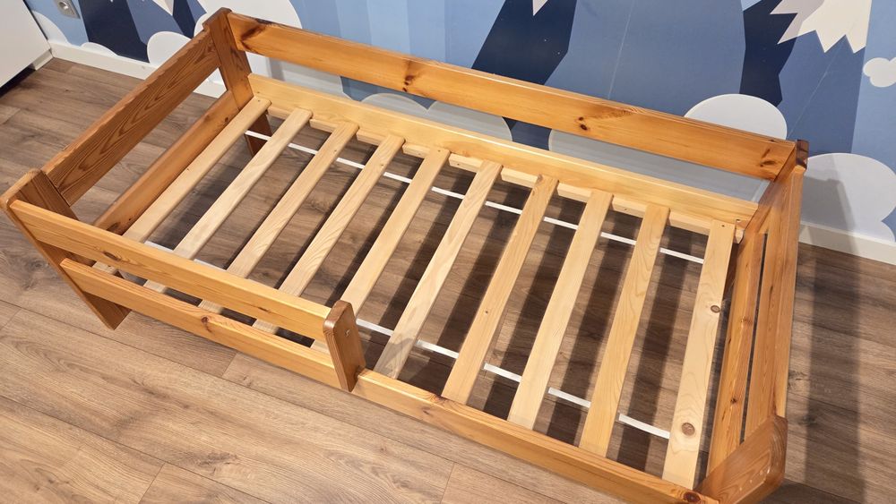 Łóżko  drewniane dziecięce 80x160