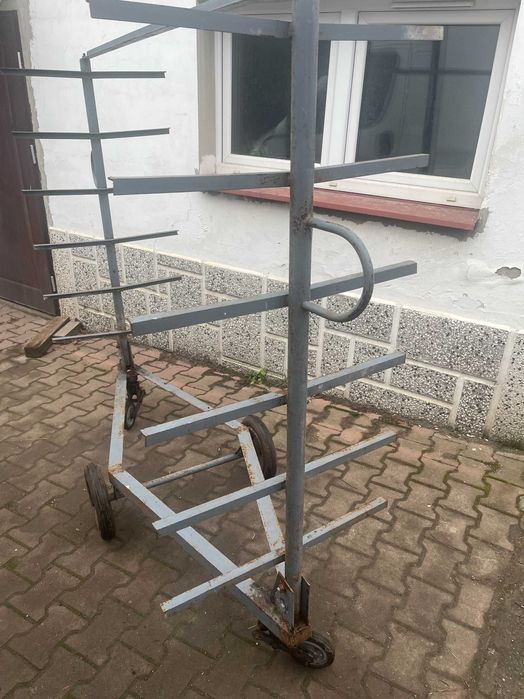 Wózek piekarniczy na chleb