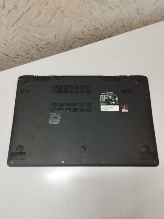 Не дорогой ноутбук Acer Aspire v5-573 / Core i5-4200U / 8/120 SSD / батарея 2 часа