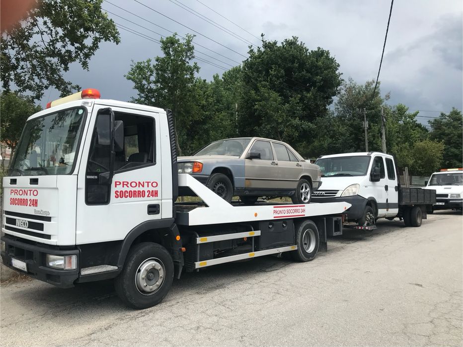 Servico de reboque / transporte de veiculos