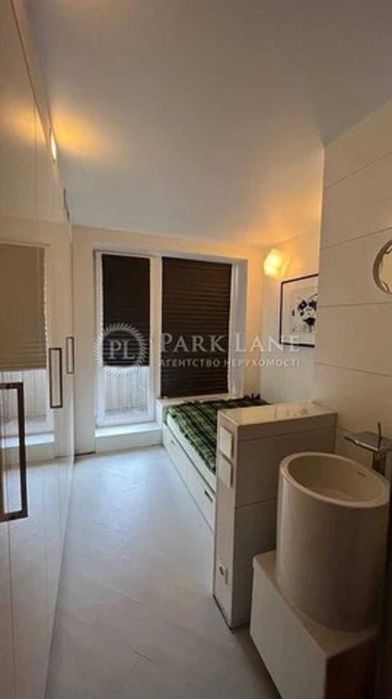 1 кімнатна  (євродвушка) на просп. Володимира Івасюка 9а