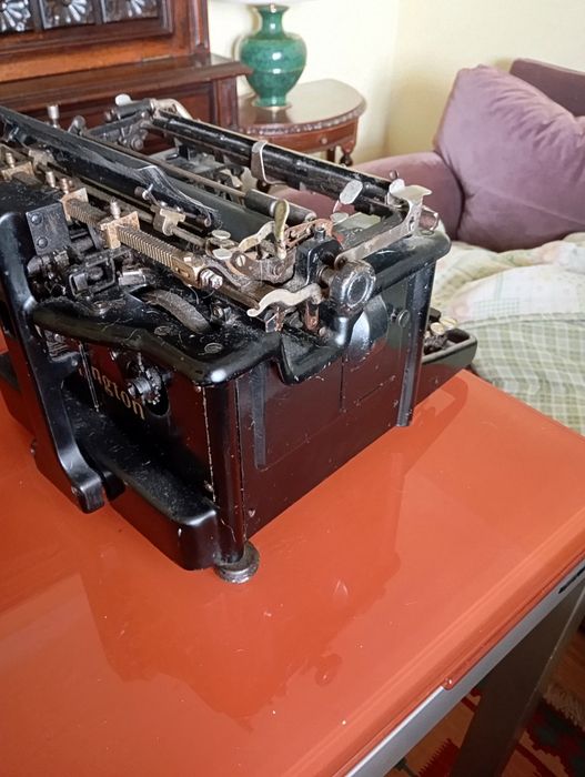 Máquina de escrever Remington