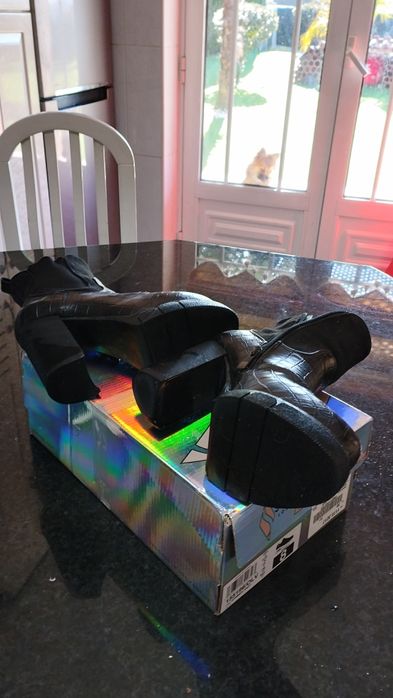 Botins pretos tam. 36