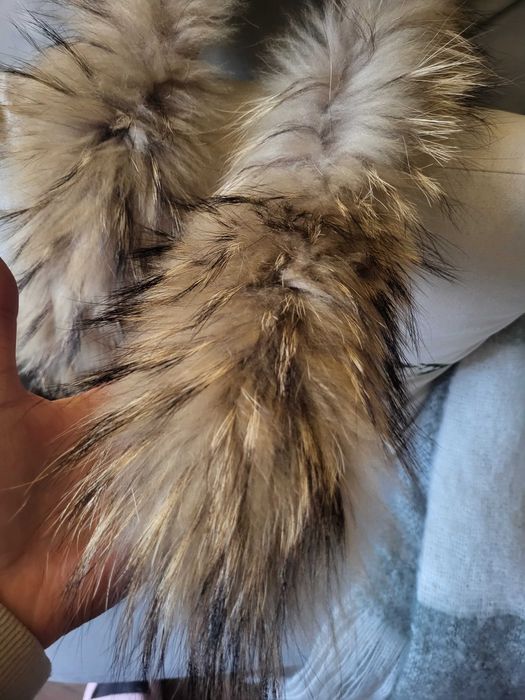 Kołnierz, obszycie kaptura,jenot,lis