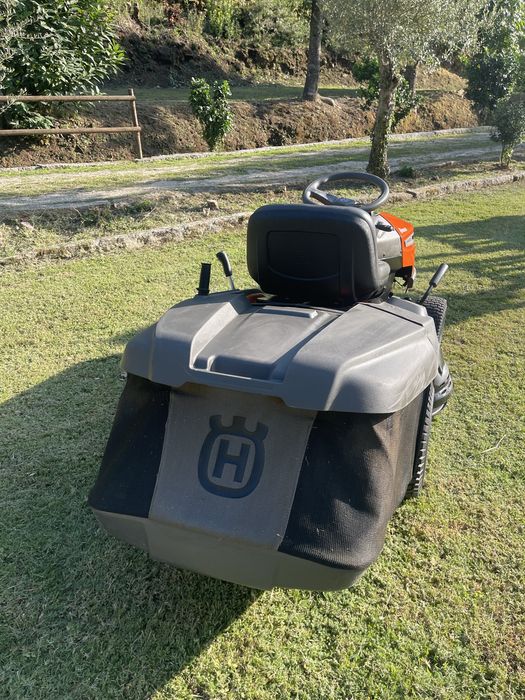 HUSQVARNA TC 138L com cesto recolha 170lts igual a novo