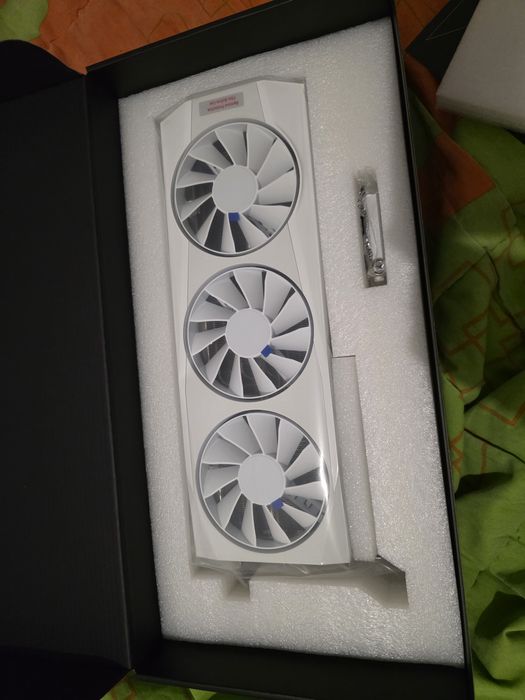 Torre gaming Am5 RX9070XT 16GB nova a estrear