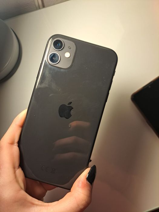 iPhone 11 usado, em bom estado