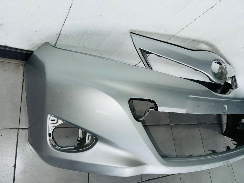 Para Choques Frente Toyota Yaris - 2011 / 2014 - PCH1693