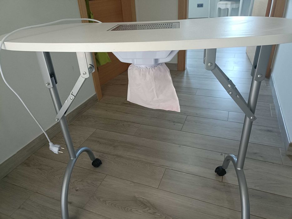 Mesa manicure com aspirador