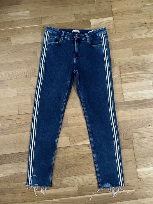 Spodnie jeansy z lampasami straight