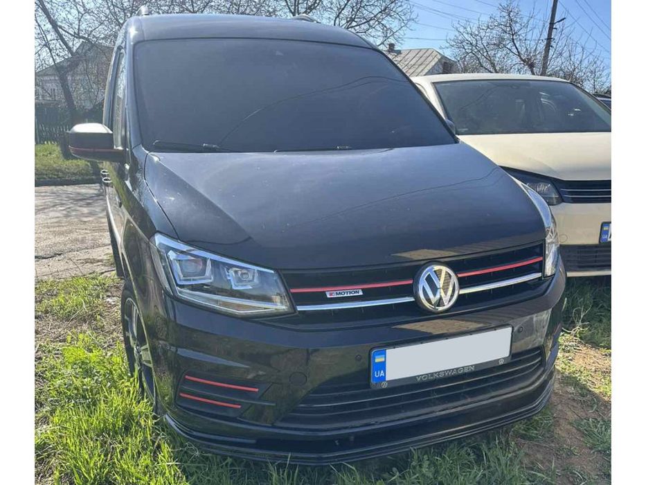 Volkswagen Caddy 2015+ Передня лип накладка (ABS)