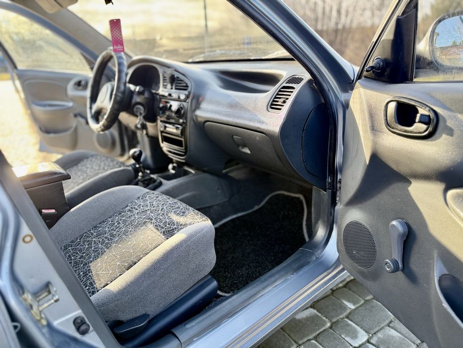 Daewoo Lanos 2011 рік