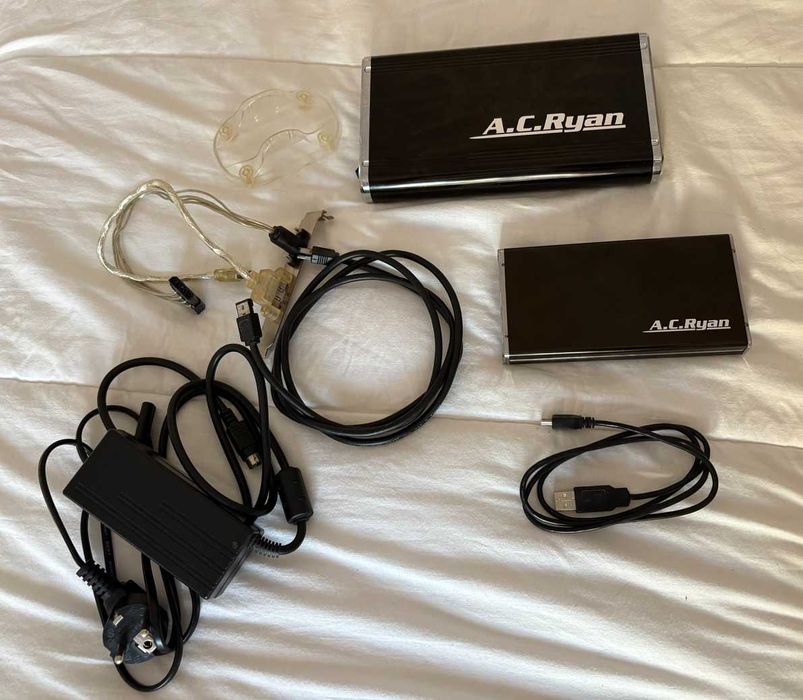 Conjunto de caixas A.C.Ryan eSata (6Gb/s) ou USB2.0 para HDD ou SSD