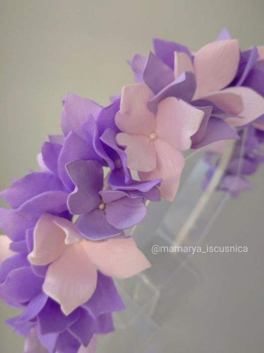 Святковий віночок обруч з квітами гортензії лавандовий на випускний