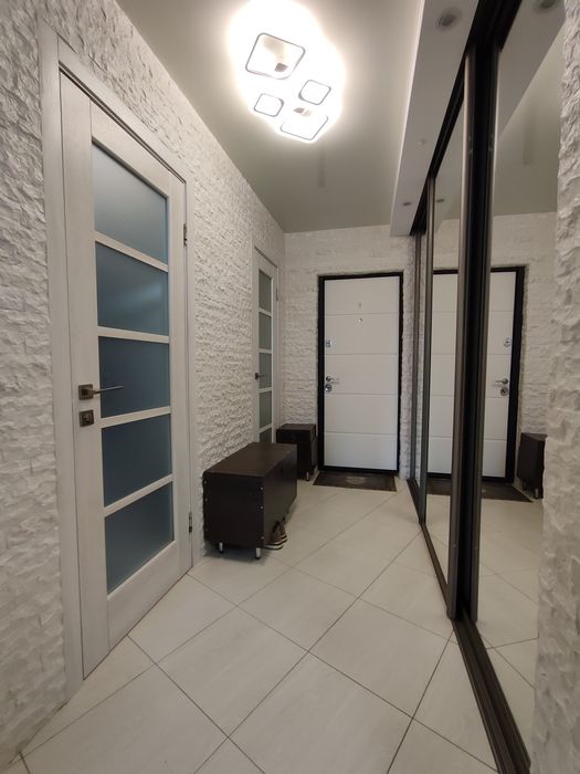 Продам 1-ком кв Тополь -2/ремонт, мебель,техника