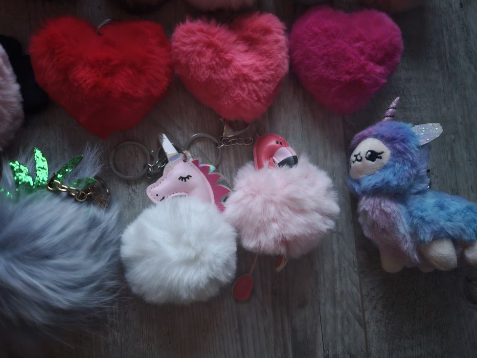 Breloczki pompony