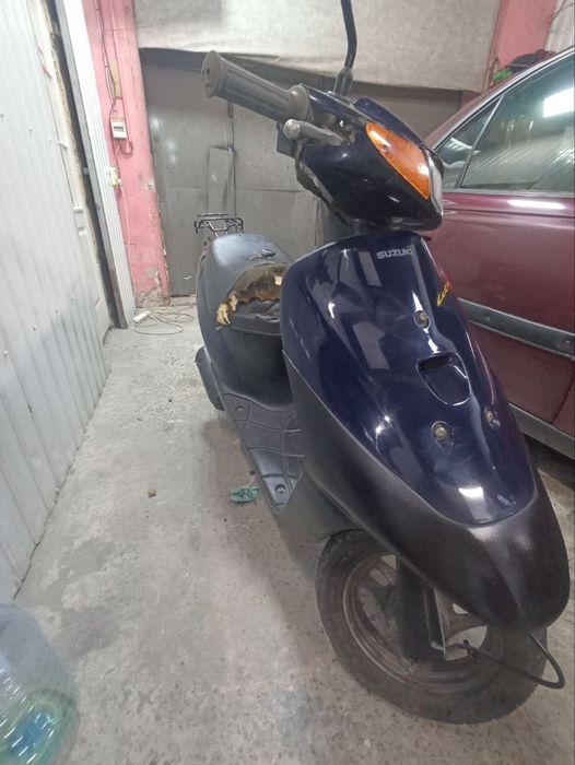 Скутер Сузукі летс 2