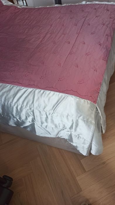 Narzuta tafta haftowana 140*200