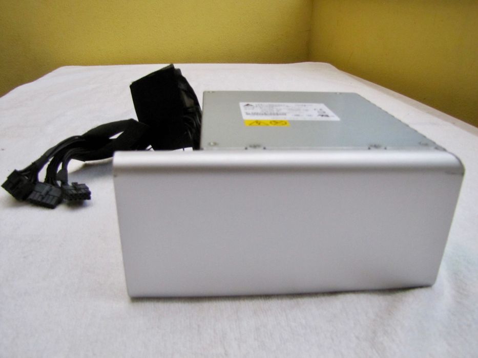 Mac Pro 2006/2007 Power Supply64585830696579121