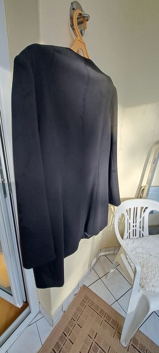 Czarny krótki  płaszczyk- kurtka - marynarka