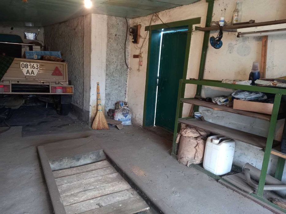 Сдам гараж р-н Скорой помощи (за магазином Игрушка)