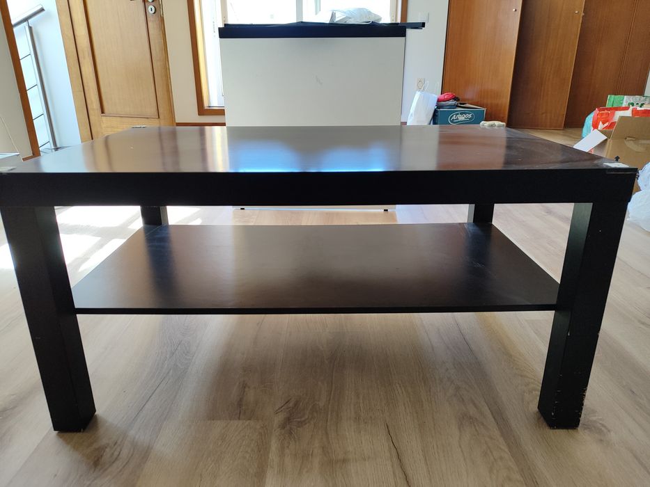 Mesa centro preta