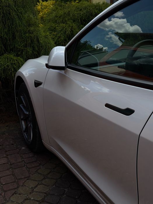 Продається Tesla Model 3