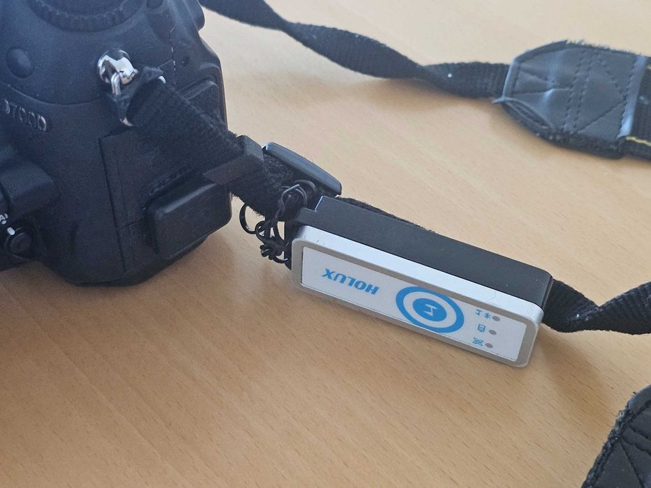 SLR Nikon D7000 com Lente AF-S Nikkor 18-200 3.5-5.6 G II ED