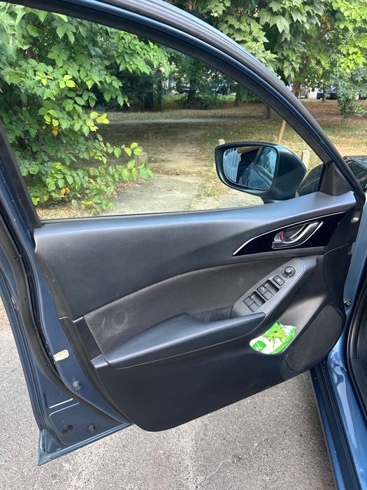 Продам автомобіль Mazda 3