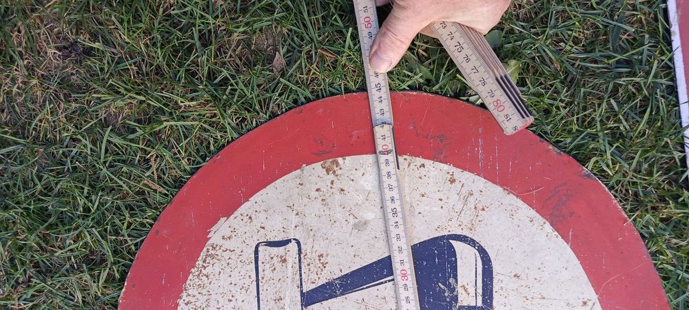 Stare metalowe tablice PRL