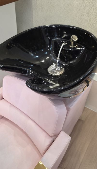 1 Rampa de Lavagem para Cabeleireiro Rosa e Dourado | 300€/unid.