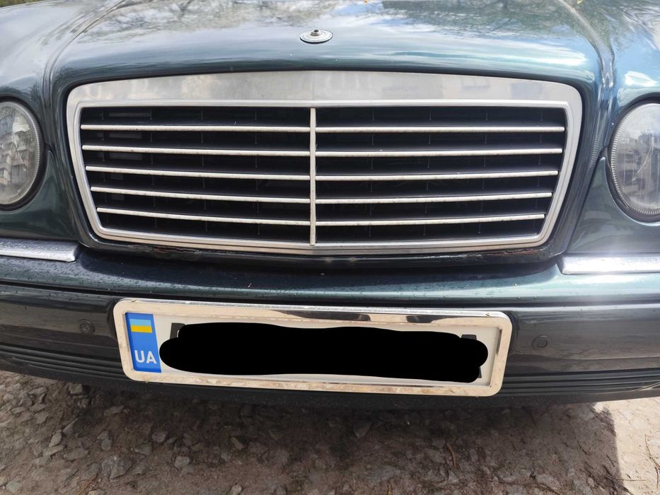 Продам Мерседес Е240