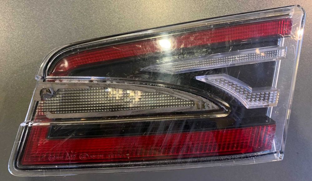 Ліхтар правий внутрішній (USA) Tesla Model S, SR; 6005924-00-E