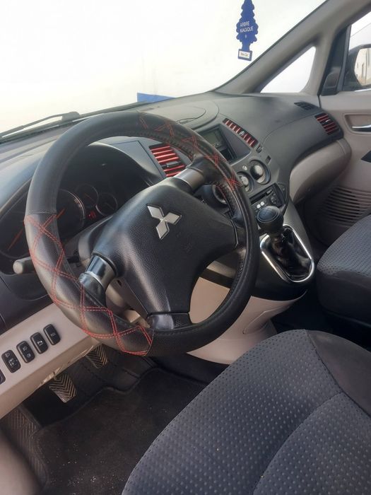 Mitsubishi grandis xl 7