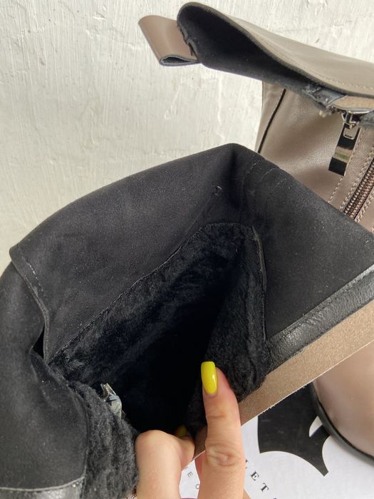 Сапожки на каблуку