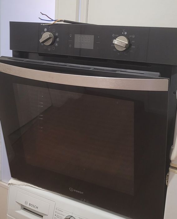 Forno de Encastrar Usado Pouco tempo INDESIT