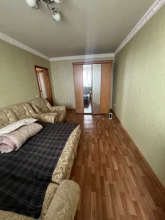 Продам 1-комнатную квартиру в 3 минутах пешком от метро Студенческая