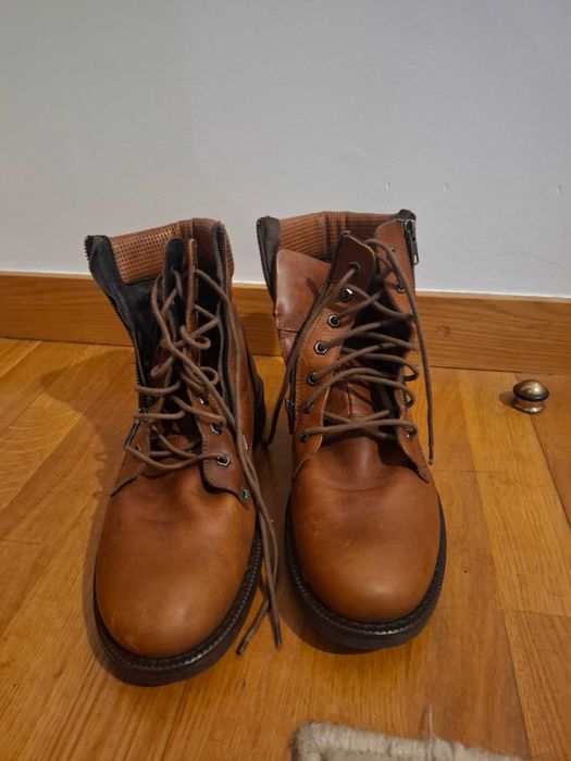 Botas pele Kngrs
