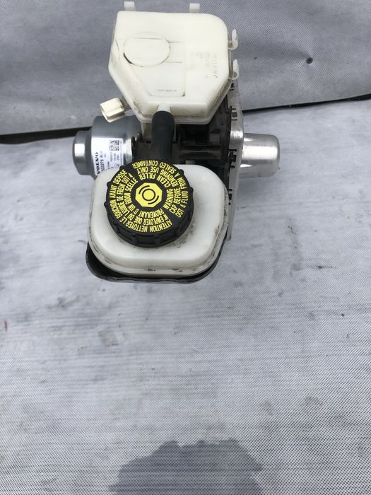 Polestar 2 гідравлічний блок abs циліндр тормозний в наявності