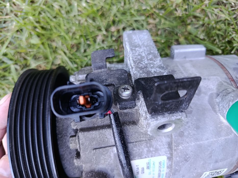 97701-F2800 компресор кондиціонера HYUNDAI неробочий