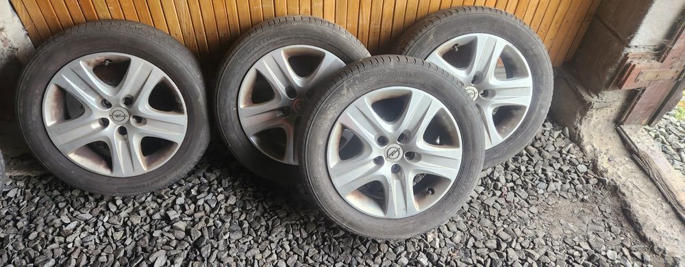 Felgi z oponami opel