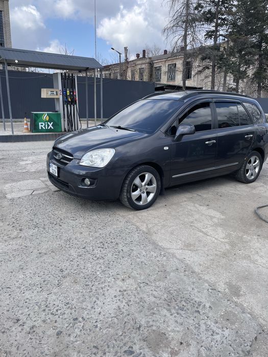 KIA CARENS 2.0 газ/бенз