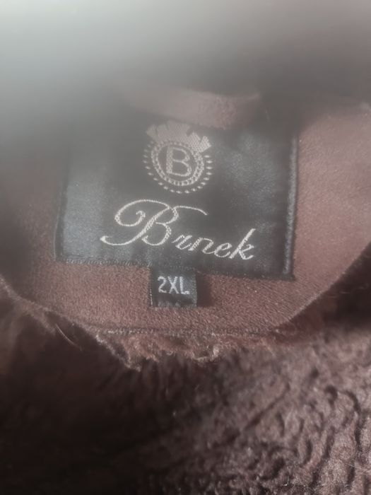 Kożuch damski piękny jak nowy 500.00 zł.
