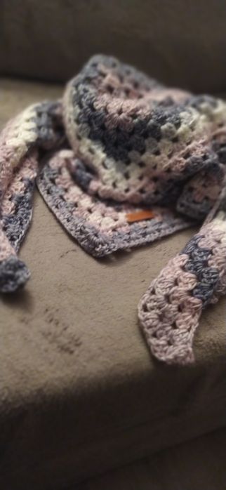 Chusta handmade zrobiona na szydełku