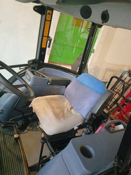 Sprzedam ciągnik New Holland