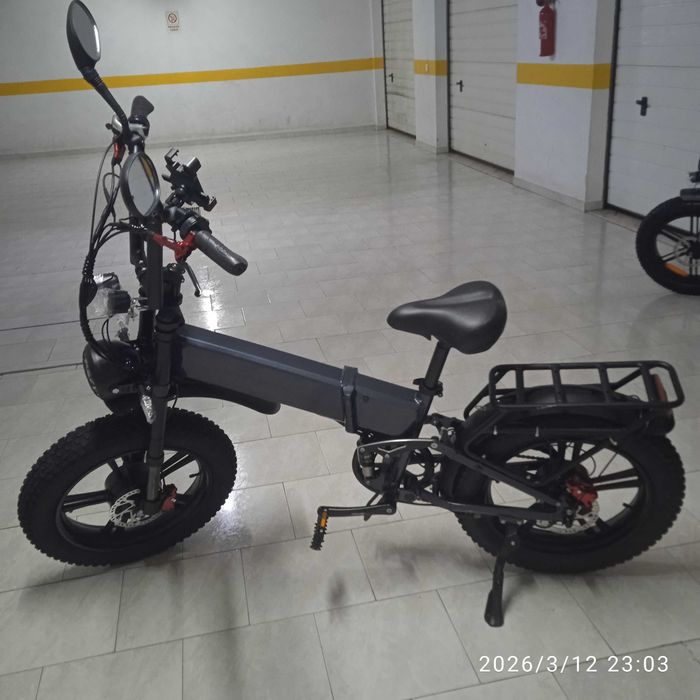 Bicicleta eletrica, nova, 2000 W, 21 Ah, dobrável (no meio)