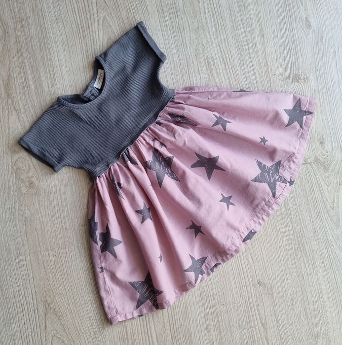 Next sukienka prążek gwiazdki 6-9m.